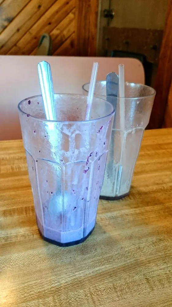 Shakes